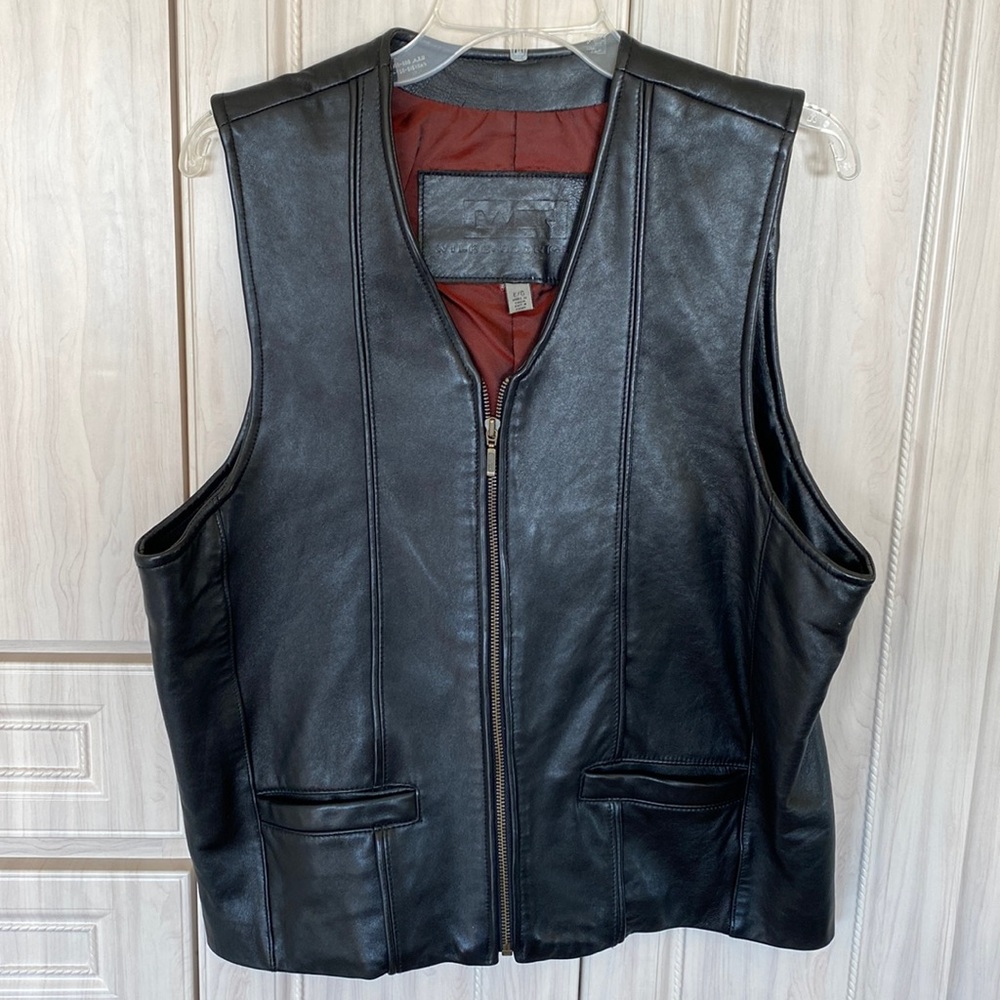 Gorgeous Black Leather Vest - Excellent Condition